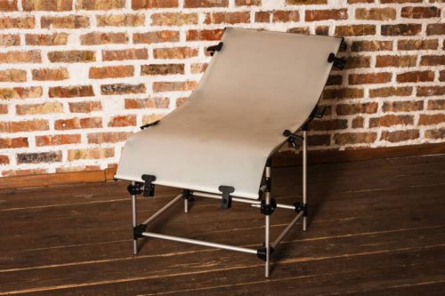 предметный стол белый